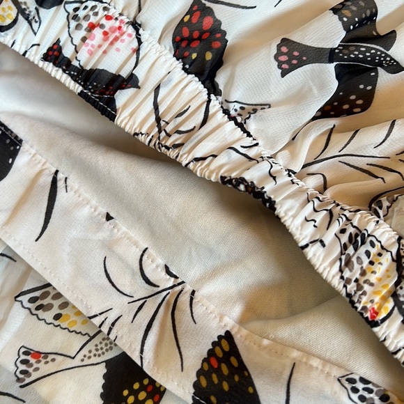 Old Navy flowy flared skirt birds dove black white short mini pleated dressy XS - Picture 5 of 5